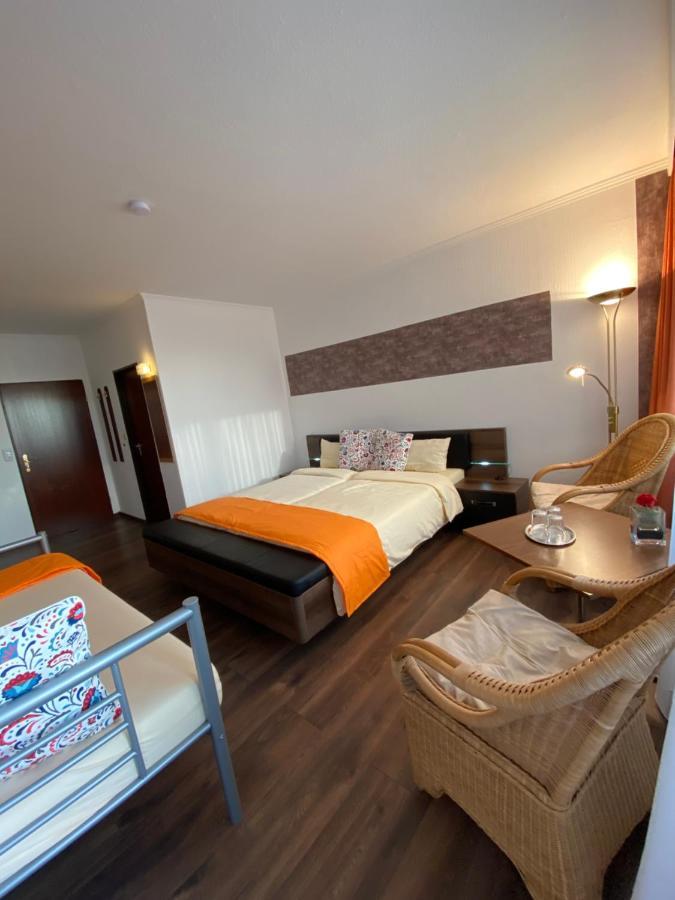 Hotel Filoxenia Butjadingen Bagian luar foto