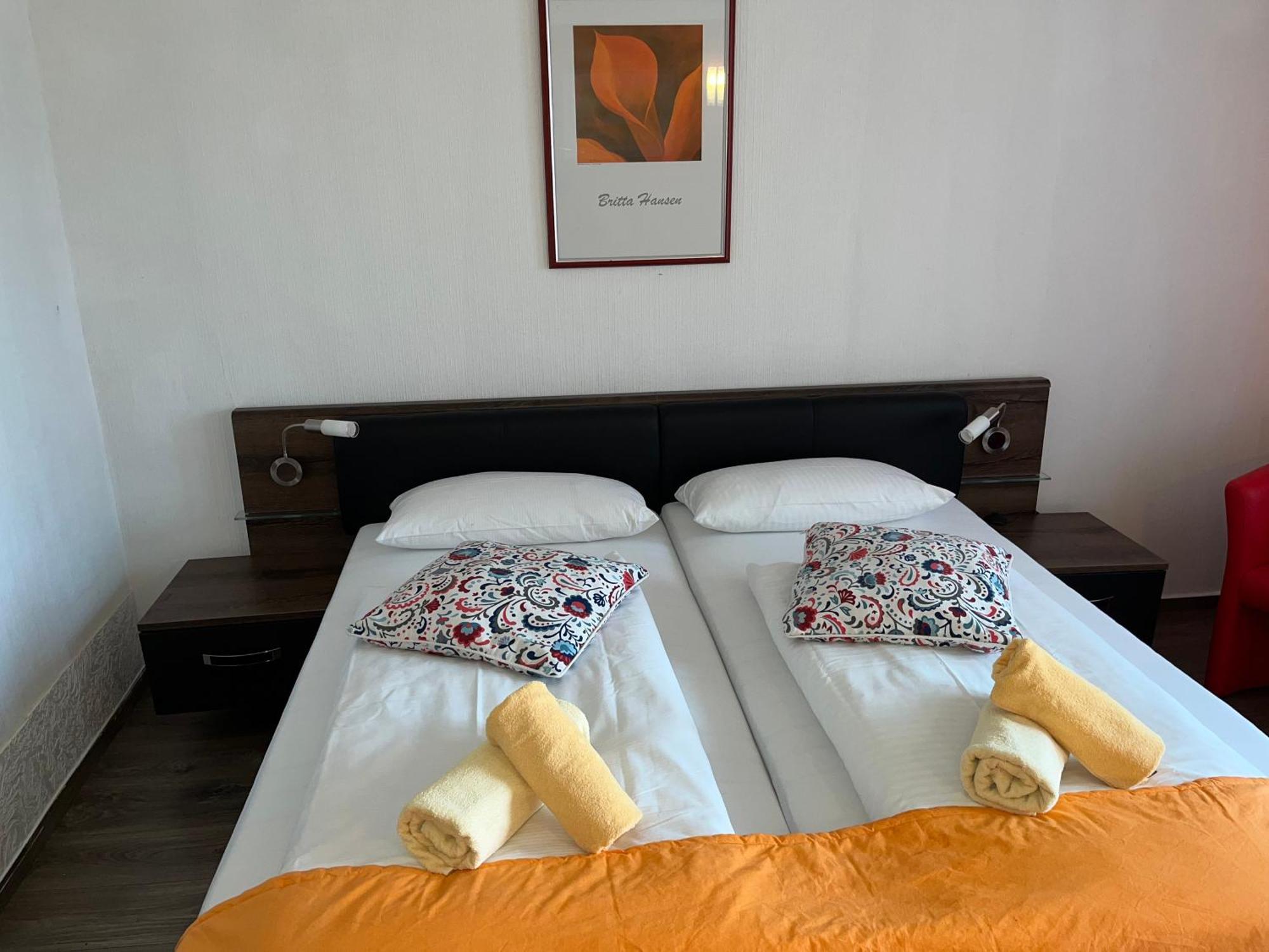 Hotel Filoxenia Butjadingen Bagian luar foto
